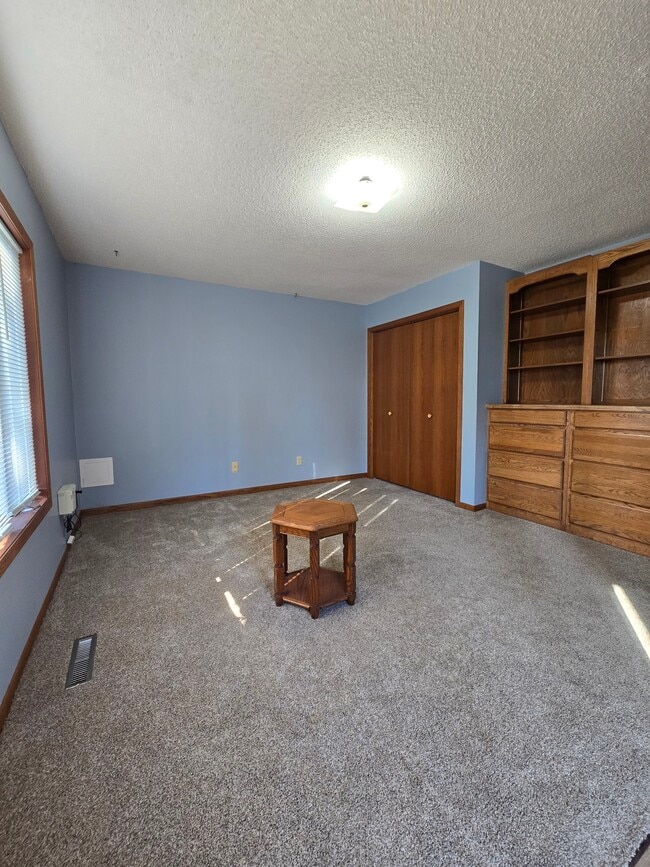 Photo - 138 Sargent Dr