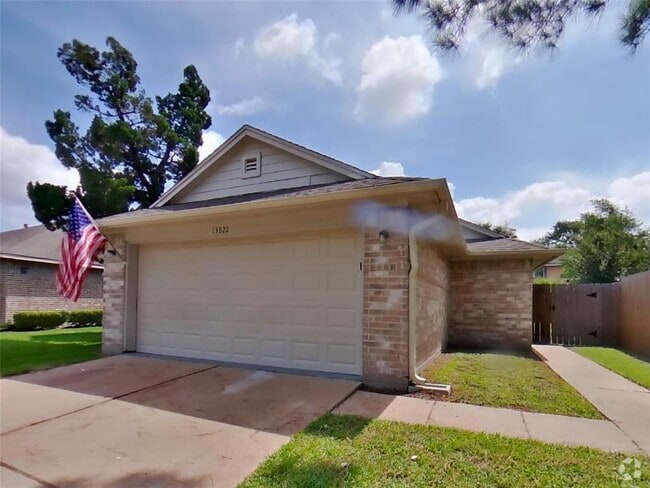 Building Photo - 13822 Cantwell Dr Rental
