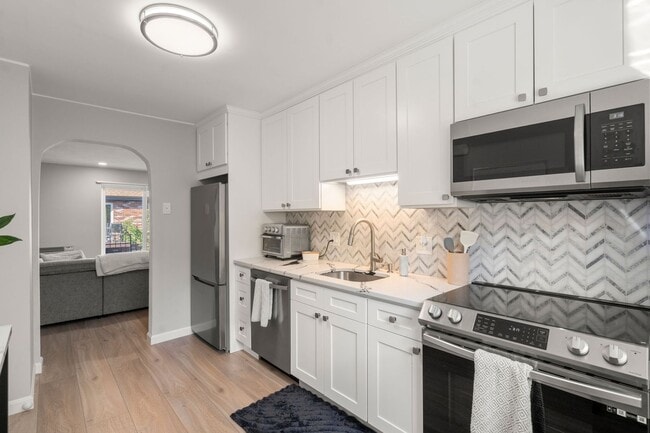 Photo - Renovated - Parking - Laundry - Pool Unit 6