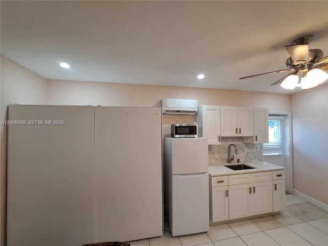 Building Photo - 1111 NW 79th Way Unit 0
