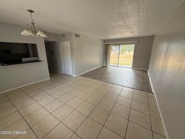 Photo - 1850 S Park Ave Unit E4