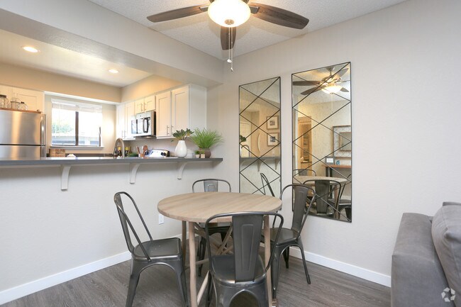 2HAB, 2BA_921 ft²_B2