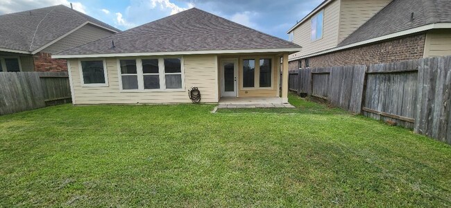 Photo - 5022 Brewcastle Ln