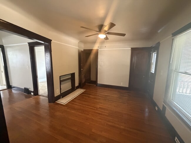 Photo - 10324 Bernard Ave