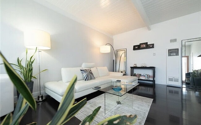 Photo - 2325 Kansas Ave