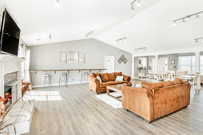 Columbia Hills Apartments