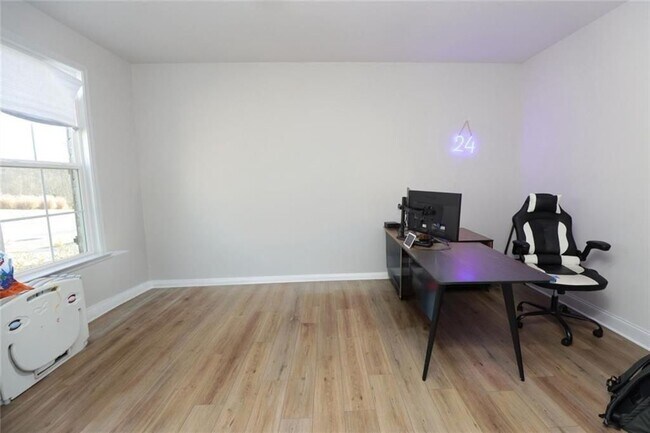 Photo - 451 Carmichael Cir