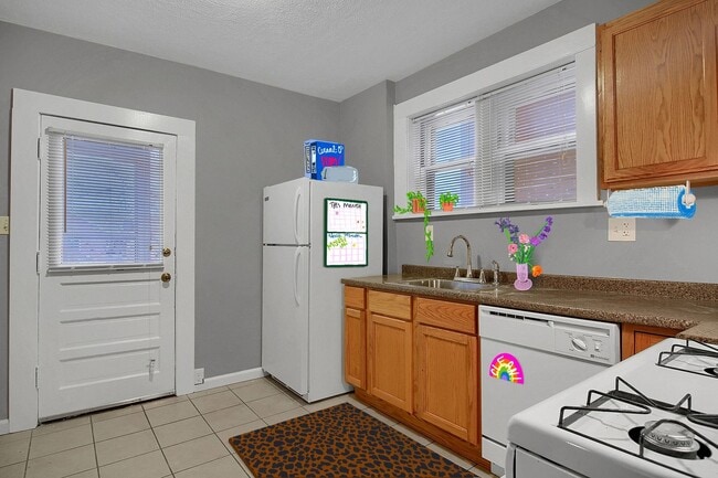 Building Photo - 3952 Potomac St Unit 3952