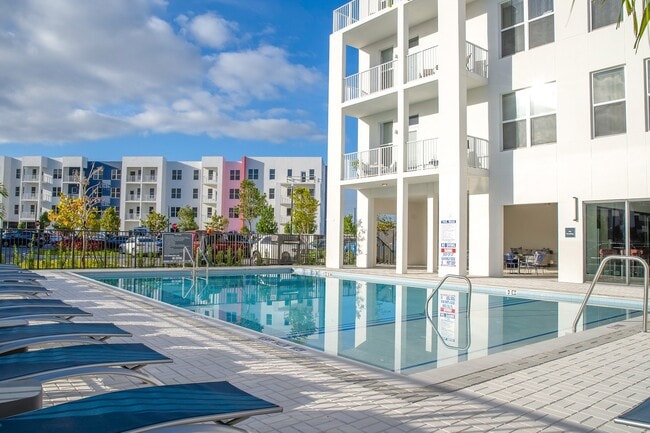 Ambar Trail | Homestead, FL | Swimming Pool with Sun Deck