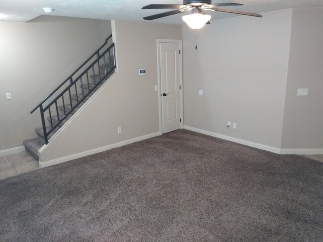 Photo - 340 1425 N St