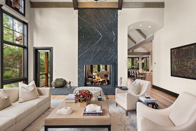 Photo - 27 Nighthawk Dr