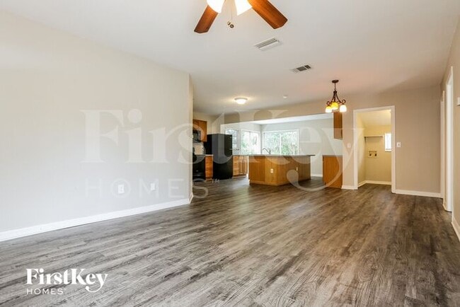 Photo - 1260 Sheridan Dr NW