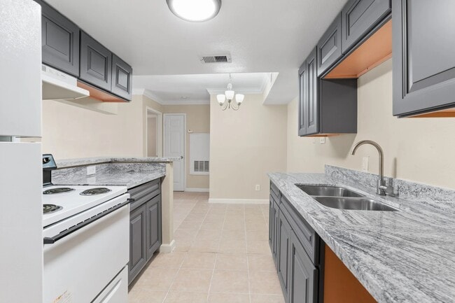 Building Photo - Limited-Time Offers | Schedule Your Tour T... Unit FPL Rental