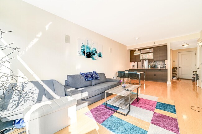 Photo - 10 Regent St Unit #516