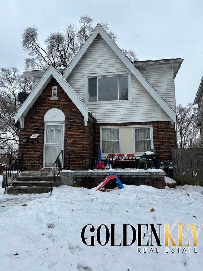 Photo - 6885 Mettetal St Unit Upper