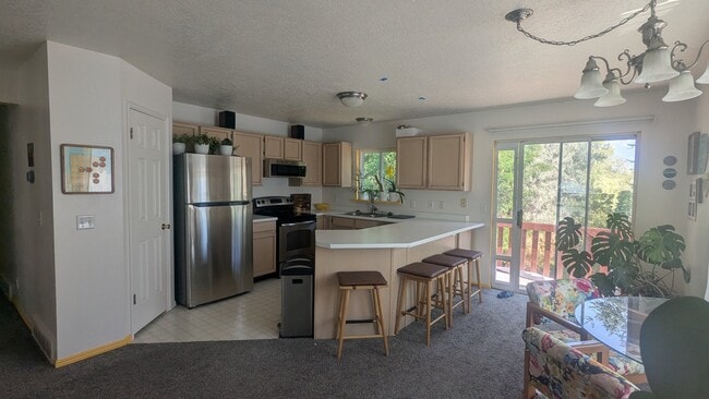 Photo - 5557 Walden Glen Dr