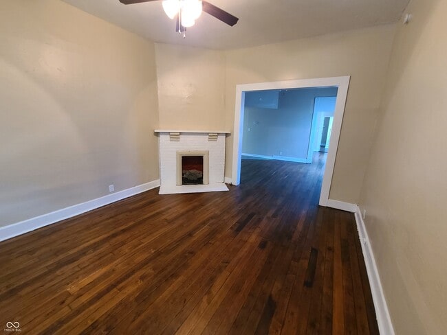 Photo - 1314 E 10th St