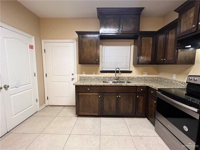Photo - 11 E St Unit 3