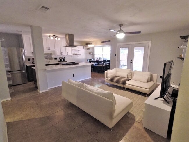 Building Photo - 10623 Golden Quail Dr Unit A