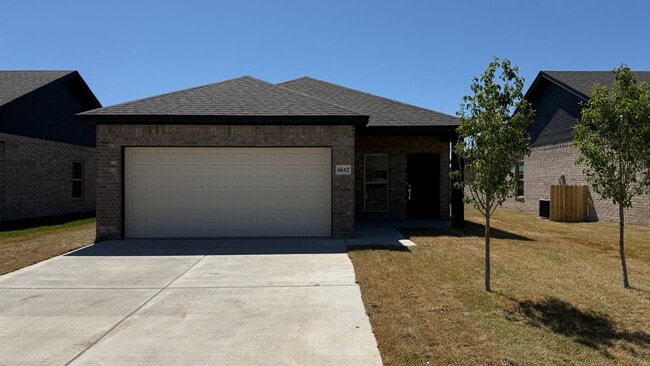 CORNER LOT!!!Glendale area CISD 3/2/2 !!! ... - CORNER LOT!!!Glendale area CISD 3/2/2 !!! ... Casa