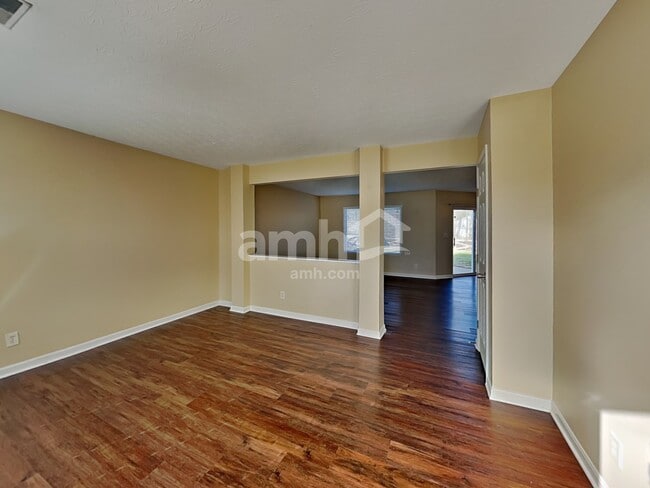 Photo - 3162 Bridlerun Dr