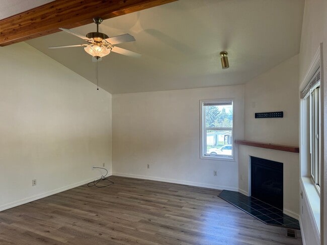 Photo - 201 Grandview Way Unit A