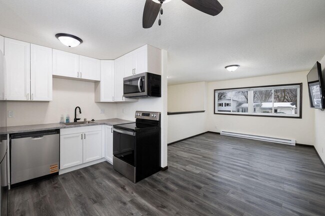 Photo - 419 Campfire Dr