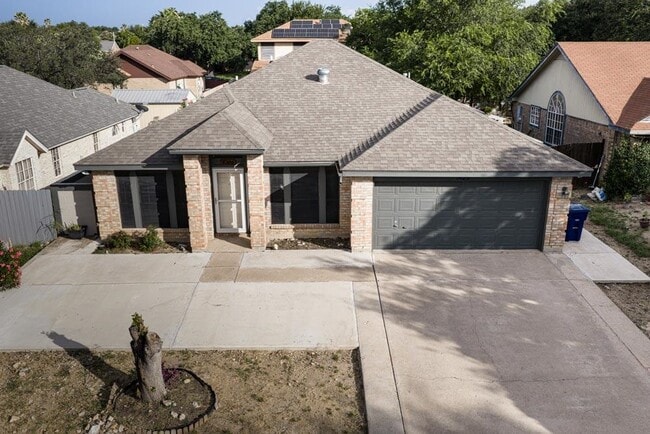 Photo - 1425 Longhorn Dr