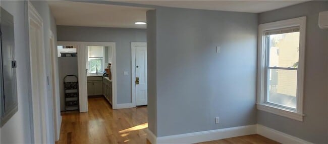 Building Photo - 19 Irving Ct