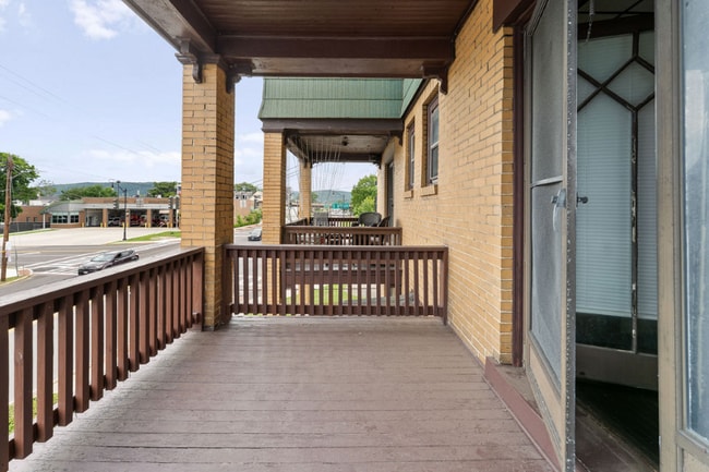 Photo - 226 Court St Unidad 3