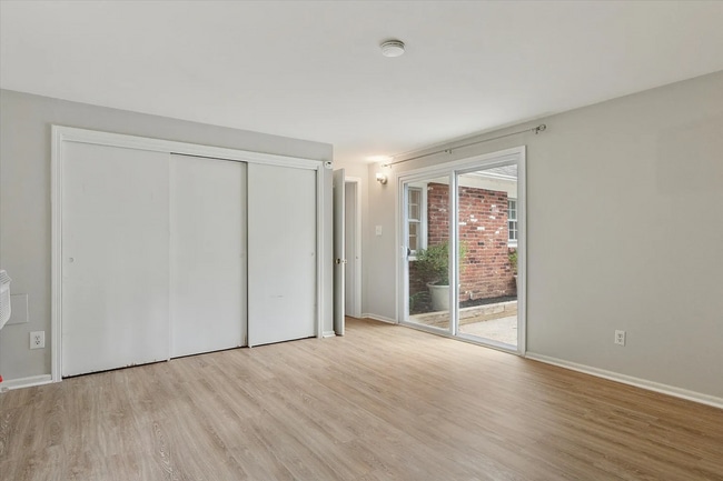 Photo - 6 Bedroom/3 Bathroom Available in Wayne!