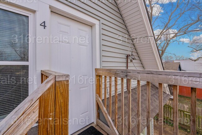 Photo - $850 - 1 bed 1 bath - Beautiful newly renovated Multi-family home located in Delano Unit 4