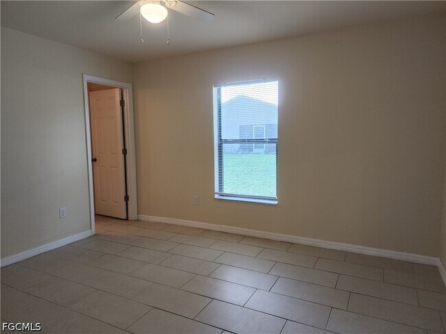Photo - 121 SW 16th Terrace