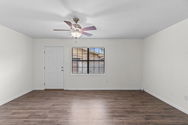 Photo - 3821 N 7th Ct