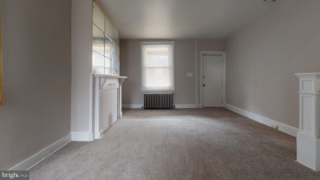 Building Photo - 1313 N Hobart St Rental