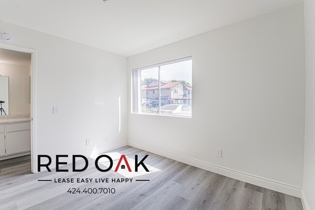 245 E 1st St Unidad 2001