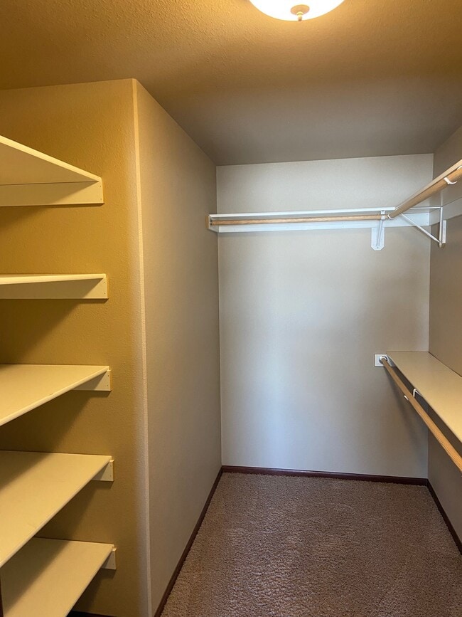 Photo - 1780 E Calgary Ave