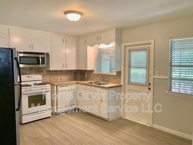 Photo - 4708 Red River St Unit A