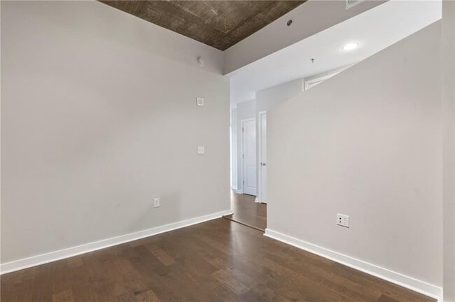 Photo - 855 Peachtree St NE