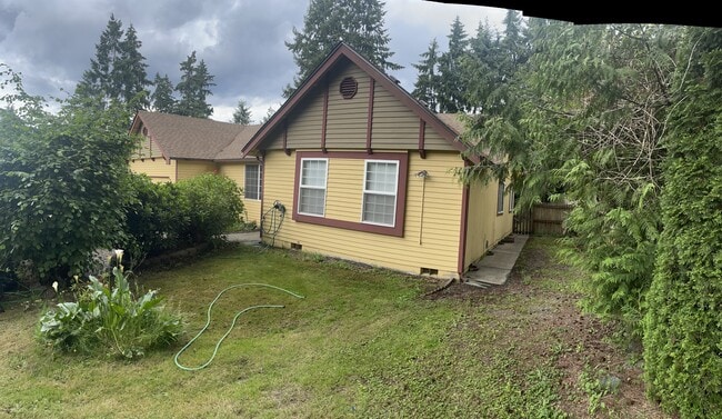 Building Photo - 10515 8th Ave S Rental