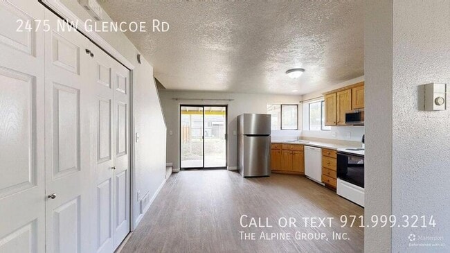 Building Photo - 2475 NW Glencoe Rd