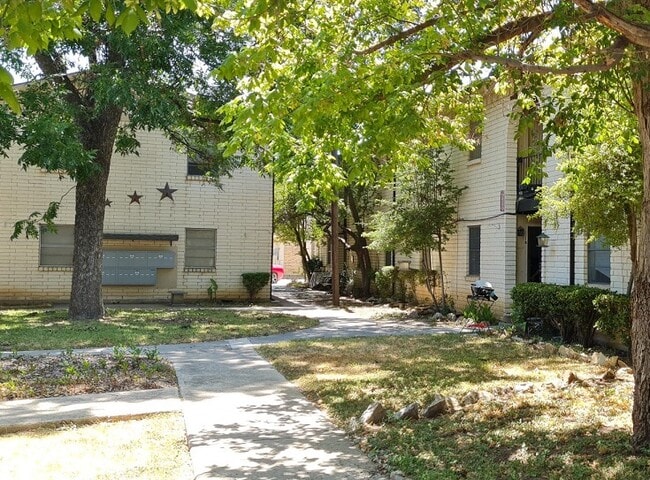 Photo - 2703 Southside Dr Unidad #2703