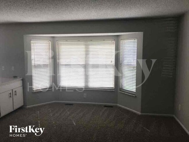 Building Photo - 609 River Moss Dr Rental