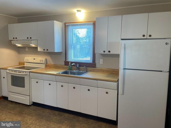 Photo - 5017 Mauretania Ave