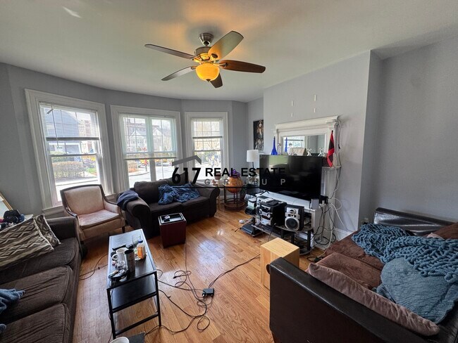 Photo - 115 Franklin St