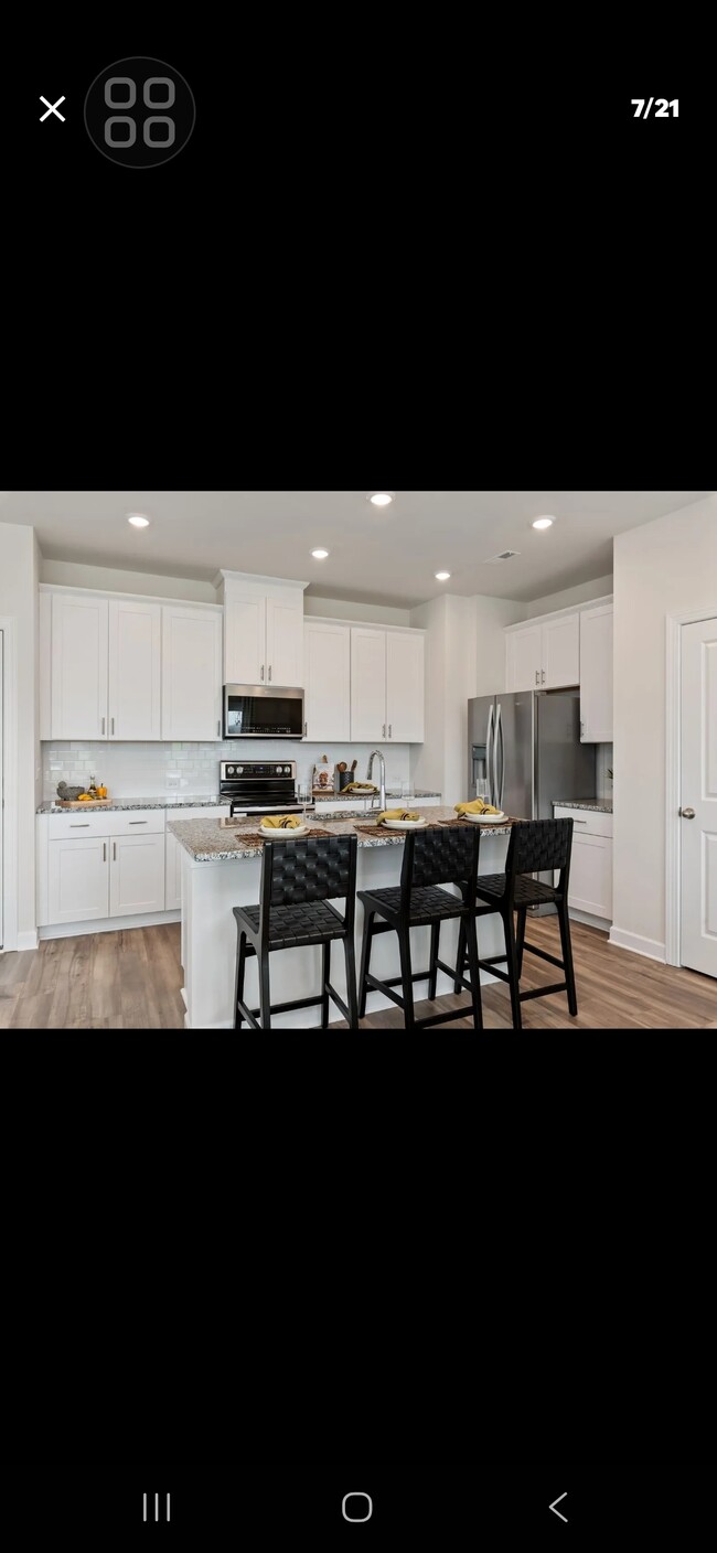 Photo - 1002 Harry Ct