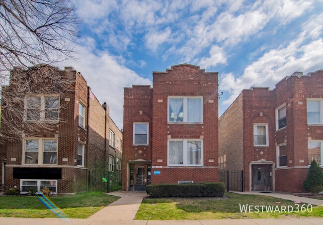 Building Photo - 3343 N Springfield Ave Unit 2