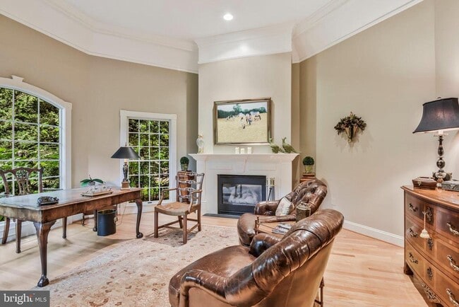 Photo - 347 Ayr Hill Ave NE