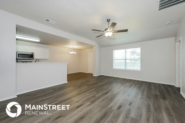 Photo - 317 Oakhurst Dr