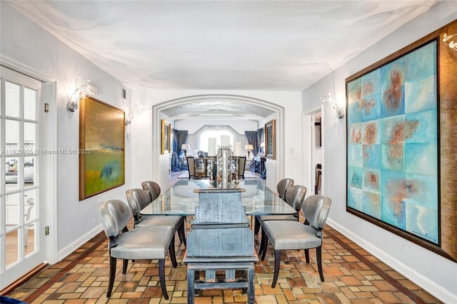 Photo - 940 Hollywood Blvd